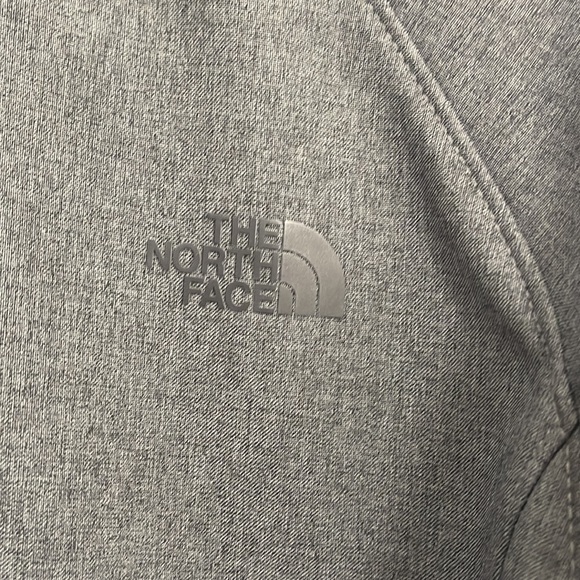 Women’s North Face jacket. Size XXL. Worn very little. - Picture 7 of 7